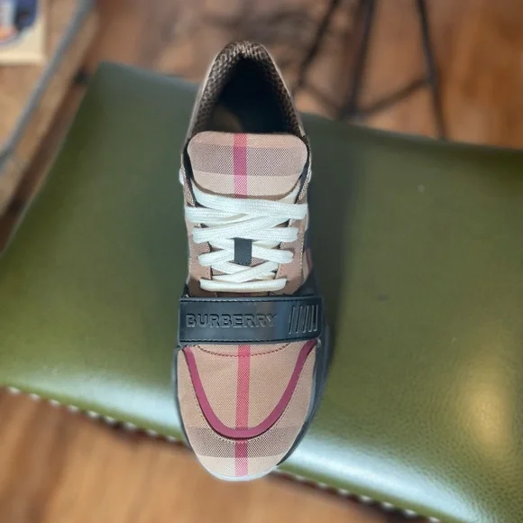Ramsey Check Low Top Sneaker Size 41 (9) Mens